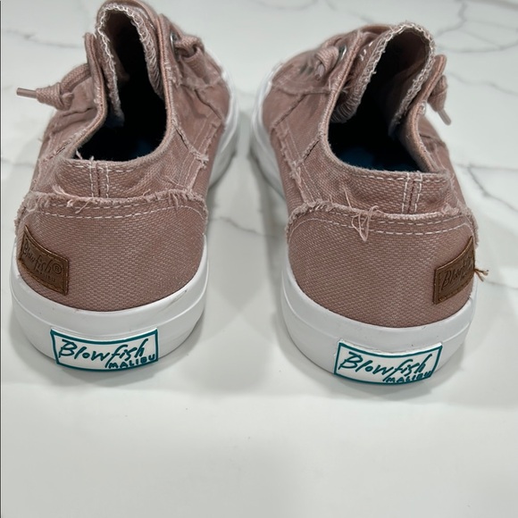 Blowfish Pink Canvas Sneakers with Lace-Up Design - Picture 2 of 4